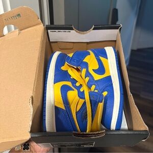 Nike Air Jordan 1 Retro High OG TD VARSITY